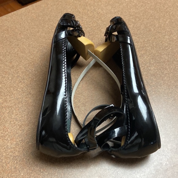 Burberry Open Toe Ankle Straps - Picture 9 of 12